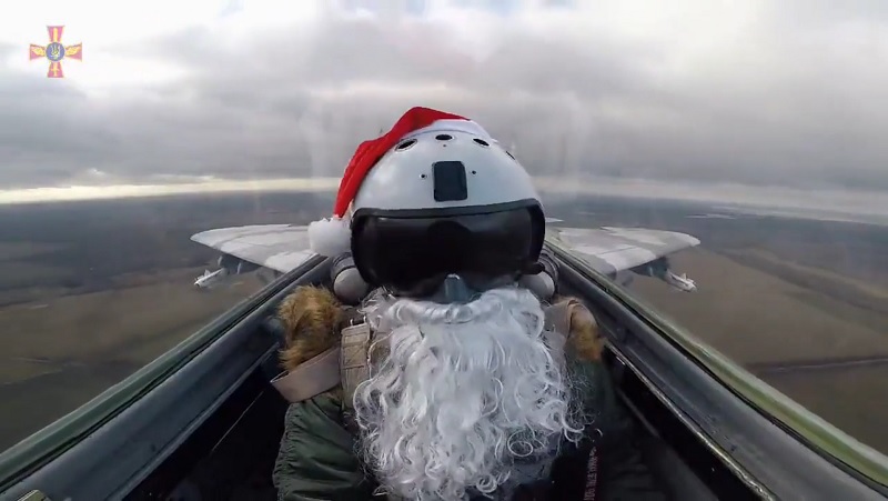 Santa Support FUNKER530 | Military Videos and News