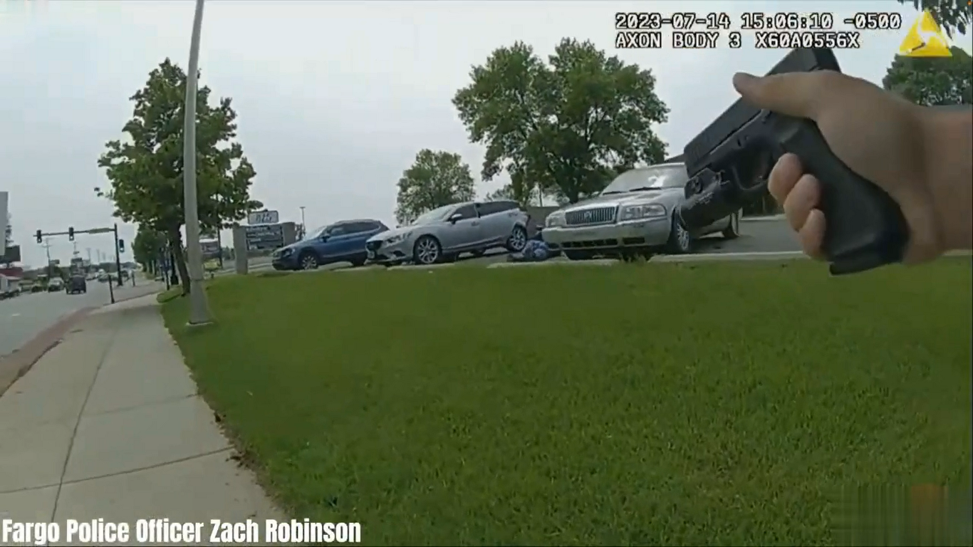 (NSFW) Gunman Ambushes Police at Traffic Collision Fargo, North Dakota