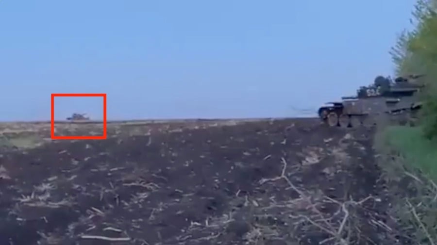 Ukrainian Tank Obliterates Russian Tank With Direct Hit