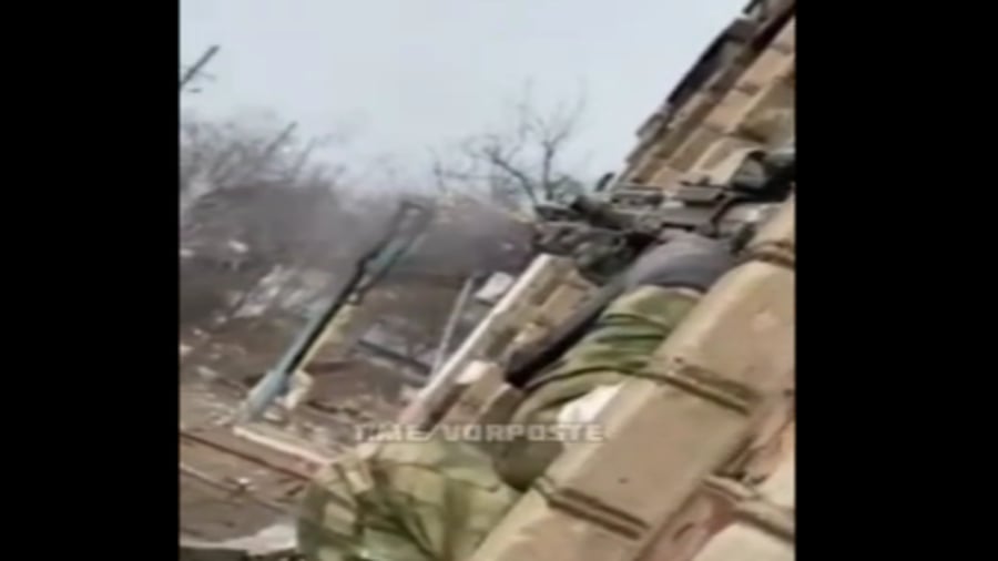 Chechen Fighters Banter With Ukrainian Troops During Firefight