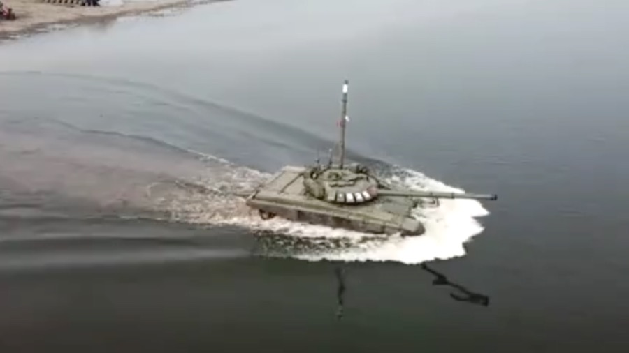 T-72 Tank Fully Submerges To Cross River